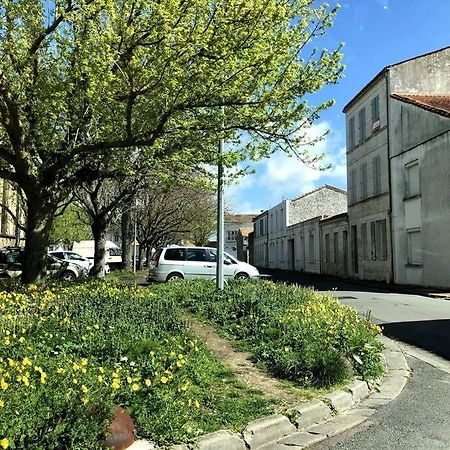 T2 Meuble Pour Curistes, Vacanciers Et Stagiaires Rochefort  Exteriér fotografie