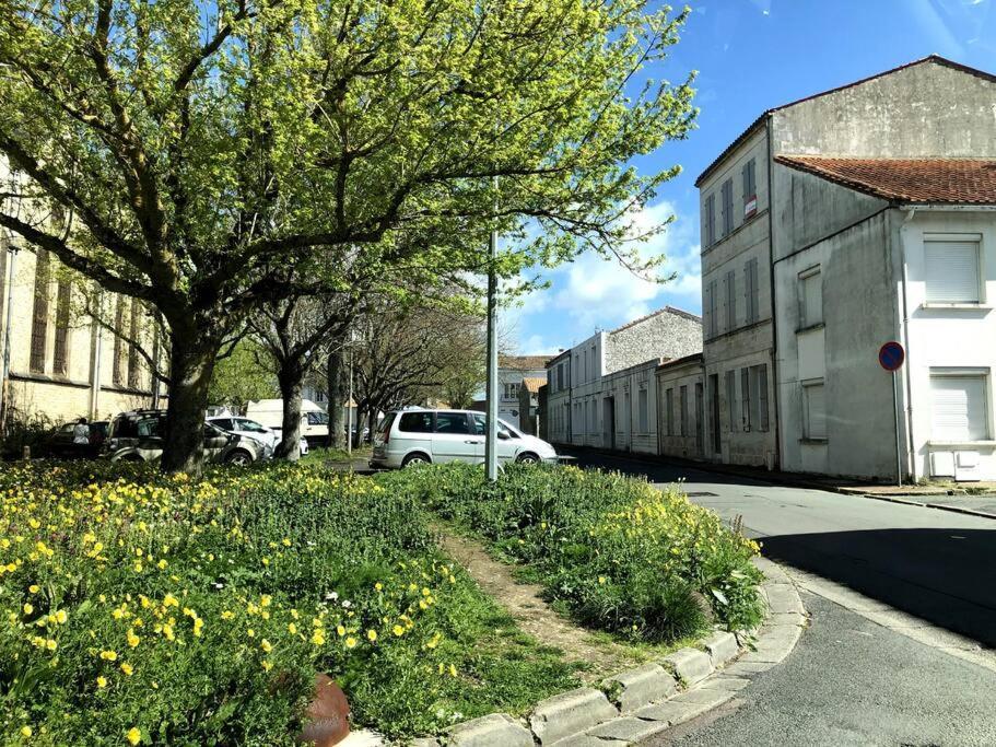 T2 Meuble Pour Curistes, Vacanciers Et Stagiaires Rochefort  Exteriér fotografie